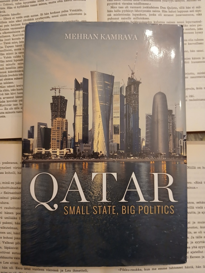 Mehran Kamrava - Qatar: Small State, Big Politics (hardc.)