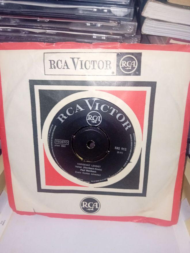 7"single Paul Norrback : Varisevat lehdet ( SIS POSTIKULU