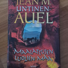 Jean M Untinen-Auel - Maalattujen luolien maa (#3349) - pikkukuva 1