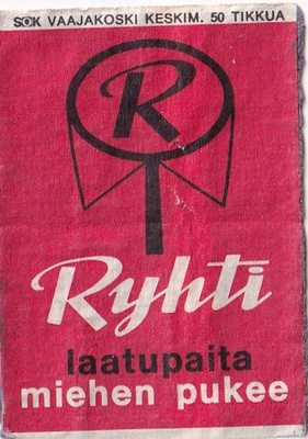 Ryhti laatupaita miehen pukee , 4/12