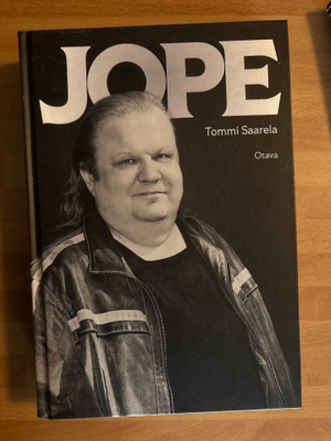 Tommi Saarela - JOPE -kovakantinen kirja