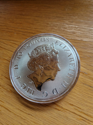 10 oz Britannia hopeakolikko 2021
