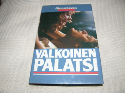 Glenn Savan Valkoinen palatsi -sid