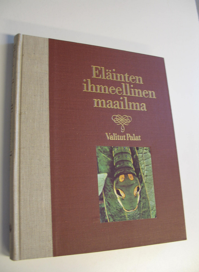 Eläinten ihmeellinen maailma : lisänä eläinsanakirja sekä...