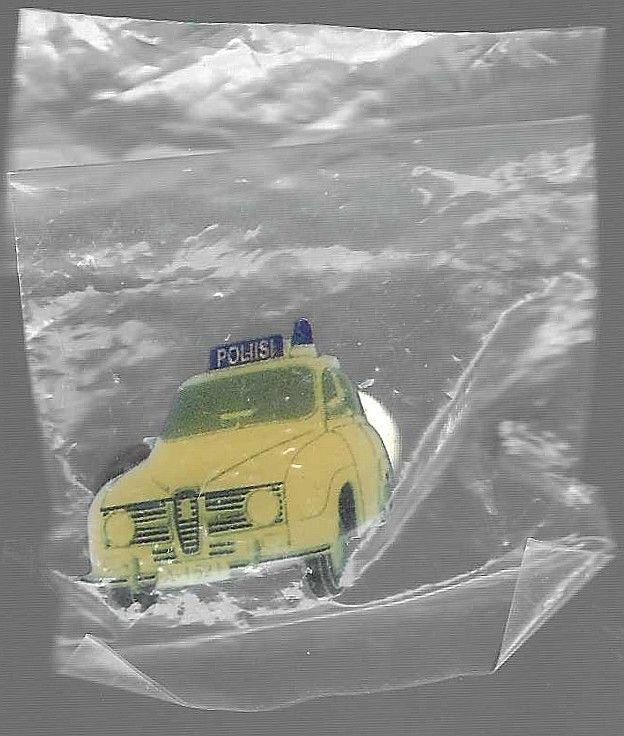 SAAB 96 POLIISI AUTO PINSSINÄ ALKUPERÄINEN AVAAMATON PAKKAUS