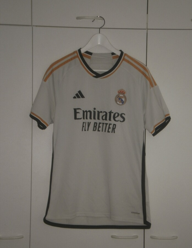 Real Madrid fanipaita koko M
