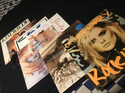 Naisartisteja 7 lp: tä yhdellä huudoll Kim Wilde D.Harry jne