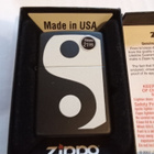 Zippo Yin and Yang  Uusi ja Aito - pikkukuva 1