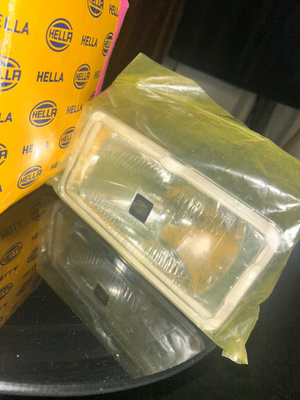 HELLA LED-työvalot 6 kpl – uudenveroiset, 2 isoa + 4 pientä