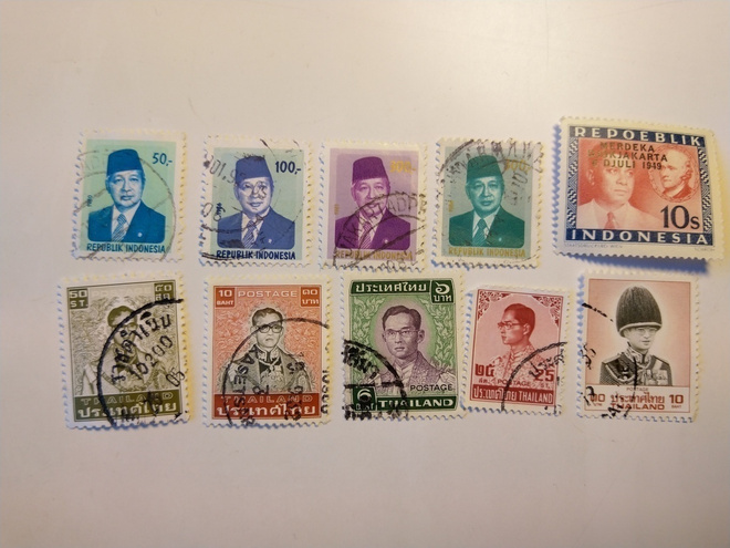 Postimerkki Indonesian presidentti ja Thaimaan kuningas 10