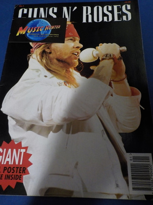 GUNS N' ROSES LEHTI + AXL POSTERI