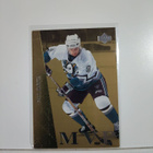 1996-97 Collector's Choice UD MVP Gold #UD10 Paul Kariya - pikkukuva 1