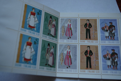 Postituore Kansanpuvut-vihko 1972 V4**