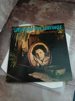 Leevi And The Leavings – Unelmia Ja Toiveita LP