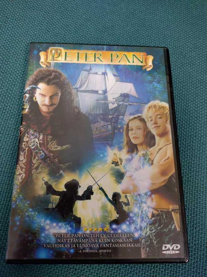 PETER PAN (Jason Isaacs) Eng/Fi/Swe -puhe***