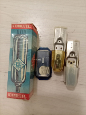 Philips Miniwatt EABC80 radioputki + oheisosat