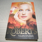 Nora Roberts Tulen sylissä  -nid - pikkukuva 1