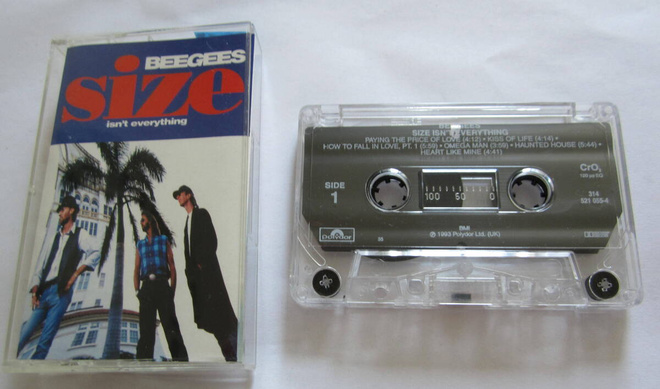 BEE GEES Size Isn't Everything 1993 C-KASETTI
