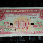 British Armed Forces 10 Shillings M28b 3th series UNC - pikkukuva 1
