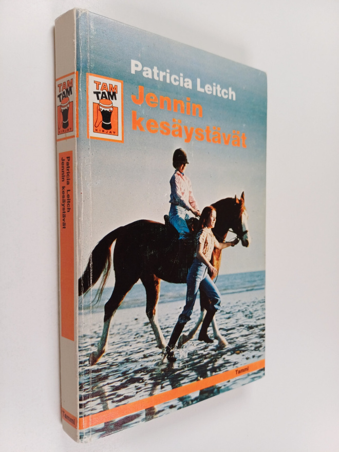 Patricia Leitch : Jennin kesäystävät