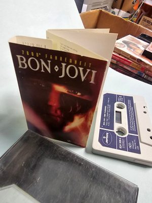 C-Kasetti Bon Jovi 7800 fahreinheit