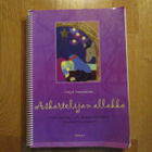 Maija Paavilainen ASKARTELIJAN ALLAKKA Kalenteri- ja kirkkov - pikkukuva 1