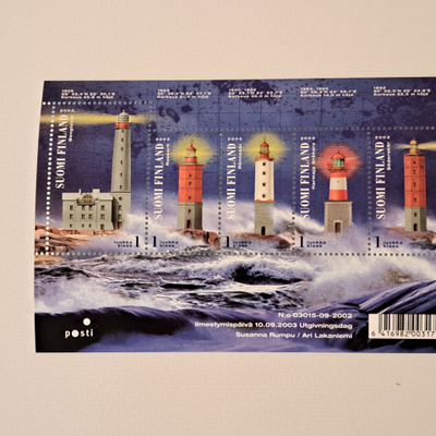 Postimerkkejä/ ikimerkkejä  5 kpl, postituoreita