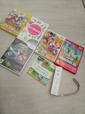 Wii klassikko pelejä ja ohjain