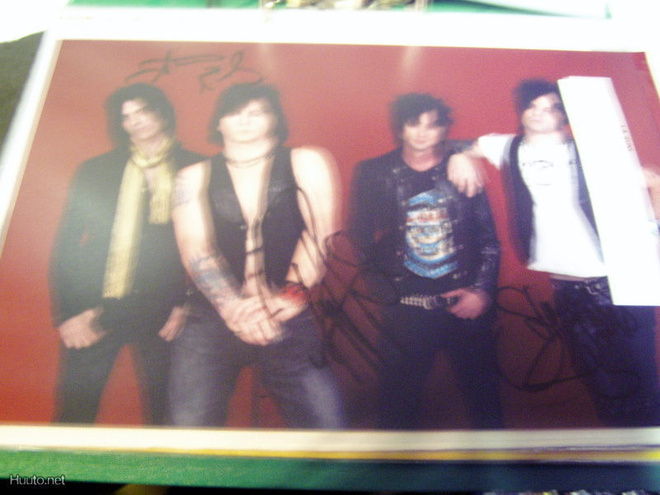 L.A. GUNS PROMOKUVA KOLMELLA NIMMARILLA
