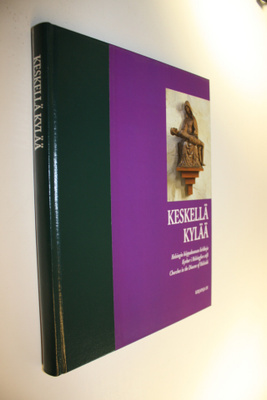 Seppo J. J. (valokuvat) Sirkka : Keskellä kylää : Helsing...