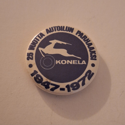 KONELA 25 VUOTTA RINTAMERKKI