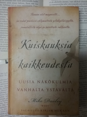 Mike Dooley - Kuiskauksia kaikkeudesta (sid.)