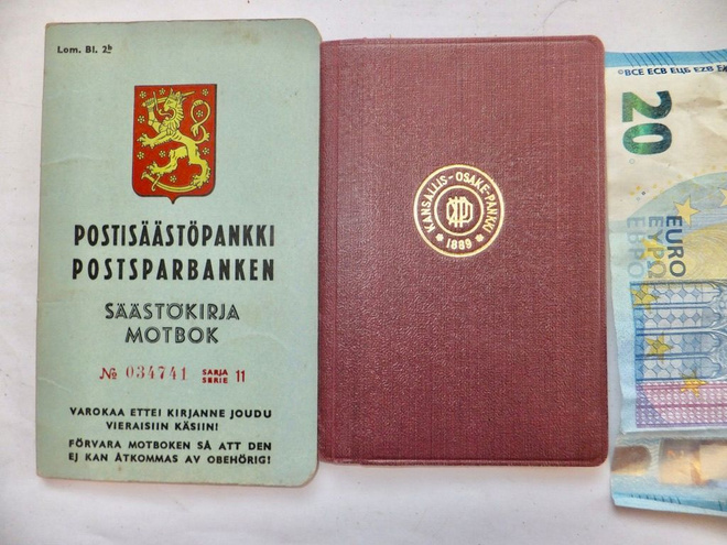 2 VANHAA Säästökirjaa Postipankki KOP 1940 1941 Kivat Merkit