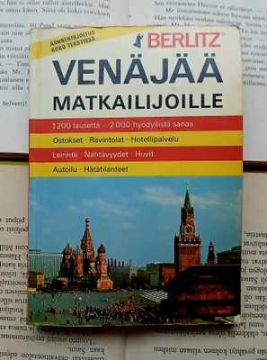 Berlitz • Venäjää matkailijoille (nid.)