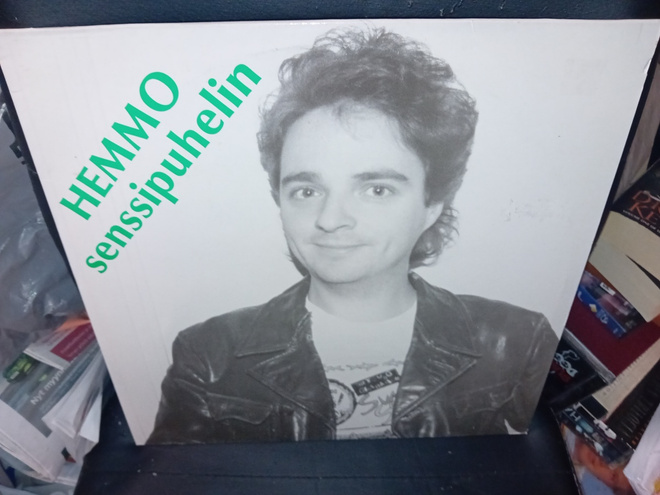 LP Hemmo : senssipuhelin ( SIS POSTIKULU  )