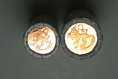 2001 SUOMI  1c  ja  2c  rullat  vuosiluku näkyy UNC laatu