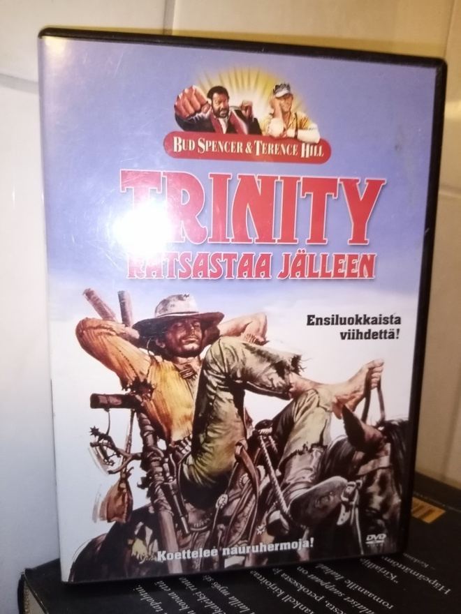 DVD TRINITY RATSASTAA JÄLLEEN ( SIS POSTIKULU )