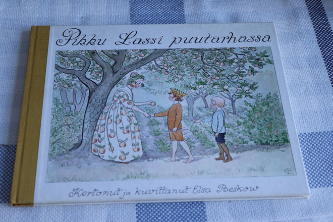 Elsa Beskow : Pikku Lassi puutarhassa ( 1986 )