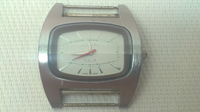 Diesel 2080 miesten rannekello, Swiss Made
