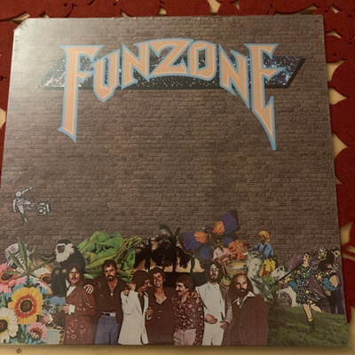 FUNZONE: First Artists  *USA 1977 * uusi, muoveissa