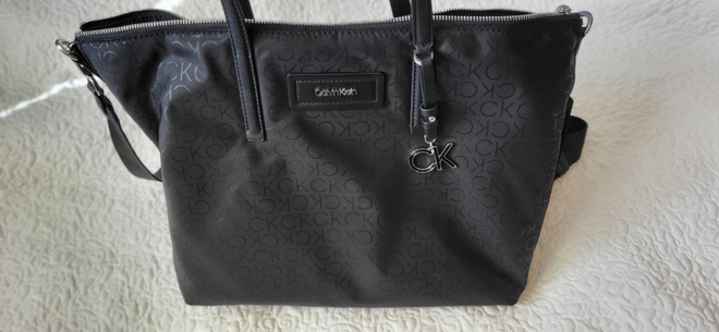 Calvin Klein olkalaukku / läppärilaukku