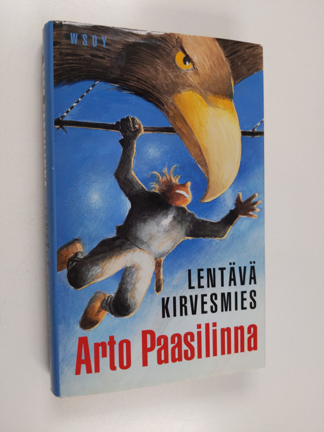 Arto Paasilinna : Lentävä kirvesmies