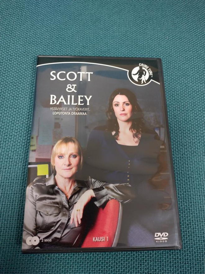 SCOTT & BAILEY (1-KAUSI)***
