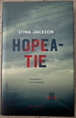 [Kirja] STINA JACKSON: HOPEATIE