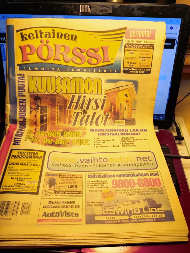 Keltainen PÖRSSI lehti 8 / 2001