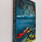 Nora Roberts : Veden äärellä - pikkukuva 1