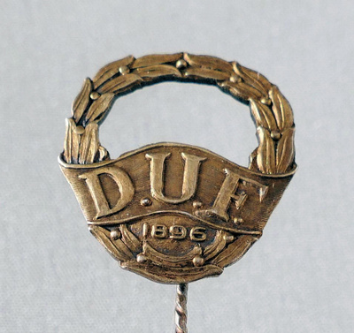 D.U.F. 1896 rintamerkki, hopea