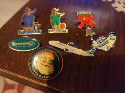 Finnair,Nokia pinssit