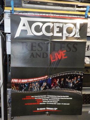 ACCEPT - RESTLESS & LIVE PROMO JULISTE BÄNDIN NIMMAREILLA