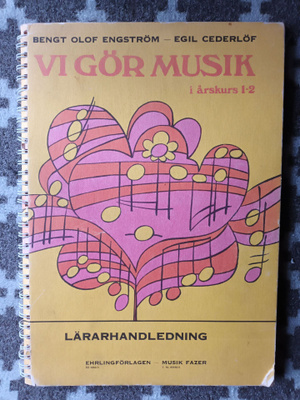 Vi gör musik ÅK 1-2: med noter för ackompagnemang